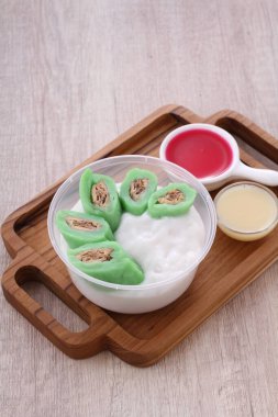 Takjil is a general term for snacks that are eaten shortly after breaking the fast, usually in the form of sweet foods such as banana compote, fruit soup, mixed ice, and so on.