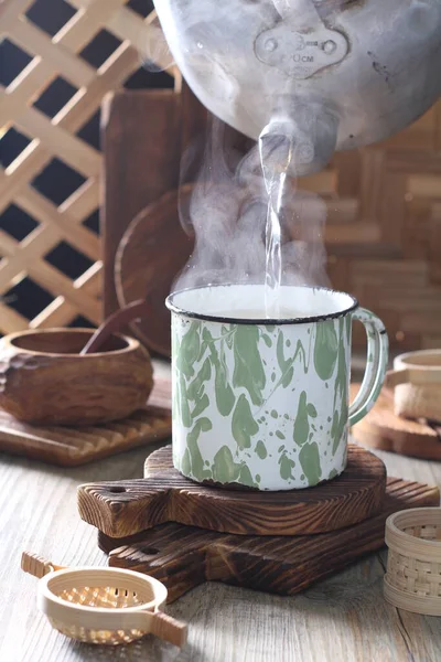 Filiżankę Kawy Kubek Herbaty Drewnianym Stole — Zdjęcie stockowe