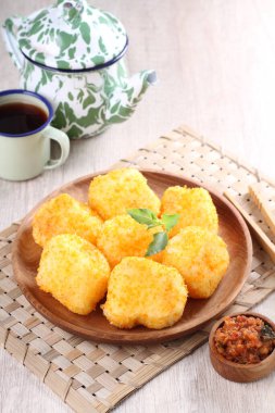 fried chicken nuggets with cheese and mint