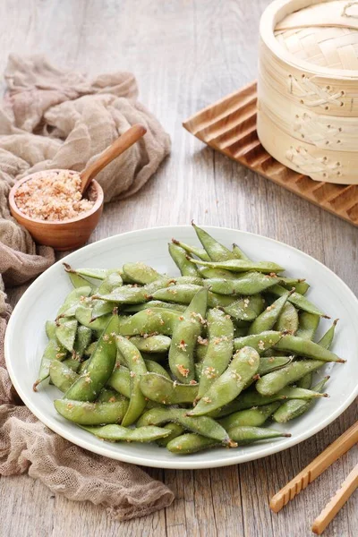 Edamame Japanese Dish Prepared Immature Soybeans Pod Pods Boiled Steamed — Stok fotoğraf