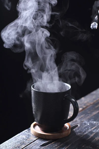 Tea Aromatic Beverage Prepared Pouring Hot Boiling Water Cured Fresh — 图库照片
