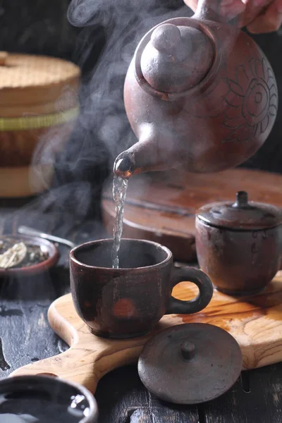 Чай Чайник Столе — стоковое фото