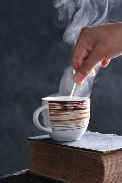 Tea Aromatic Beverage Prepared Pouring Hot Boiling Water Cured Fresh — Stok Foto