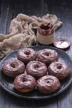 Çikolatalı Donut Ev Yapımı Lezzetli