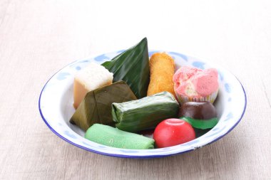 jajan pasar Endonezya geleneksel yemeğidir