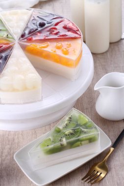 Lezzetli tatlıyı yakın.