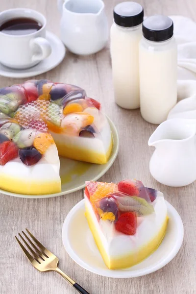 Läcker Frukost Med Frukt Och Grönsaker — Stockfoto