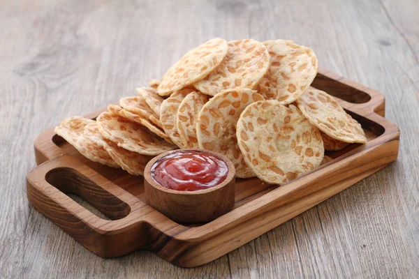 Krispiga Tempeh Chips Med Smakrik Och Krispig Smak — Stockfoto