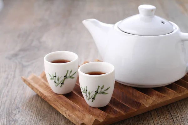 Τσάι Είναι Ένα Αρωματικό Ποτό Που Παρασκευάζεται Χύτευση Ζεστού Βραστού — Φωτογραφία Αρχείου