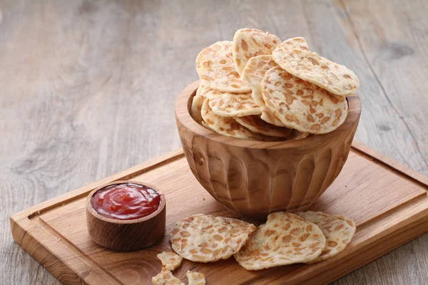 Crispy Tempeh Chips Savory Crispy Taste — Stock Photo, Image