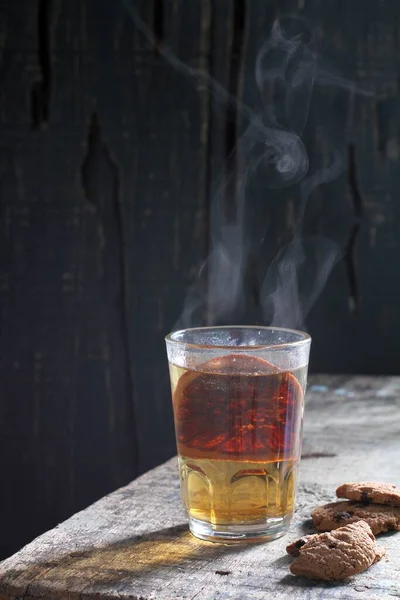 Tea Aromatic Beverage Prepared Pouring Hot Boiling Water Cured Fresh — Foto Stock