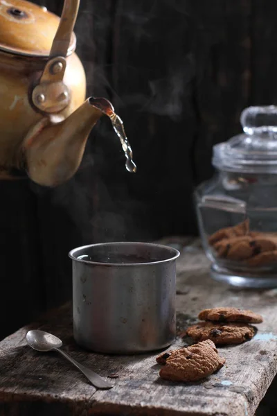 Tea Aromatic Beverage Prepared Pouring Hot Boiling Water Cured Fresh — 스톡 사진