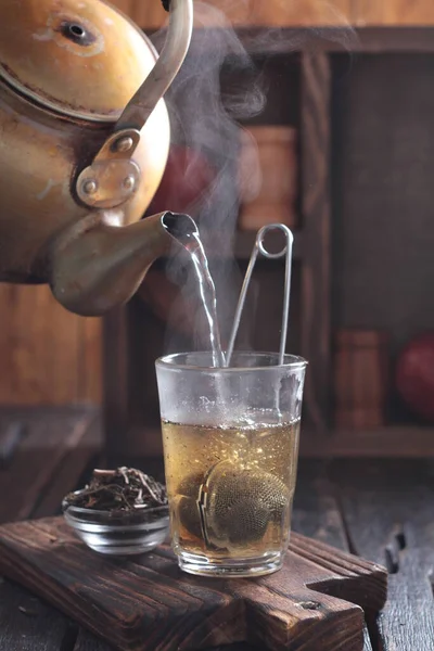Tea Aromatic Beverage Prepared Pouring Hot Boiling Water Cured Fresh — Stock Photo, Image