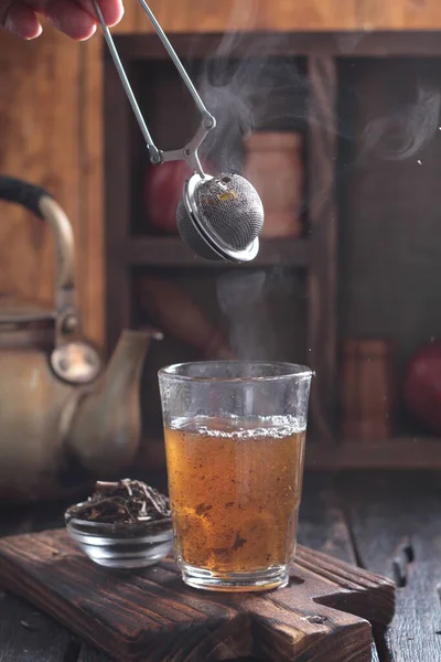 Tea Egy Aromás Ital Amelyet Forró Vagy Forró Víz Öntésével — Stock Fotó