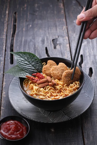 Boiled Noodles Vegetables Nuggets Spicy Seasonings — Stock Photo, Image