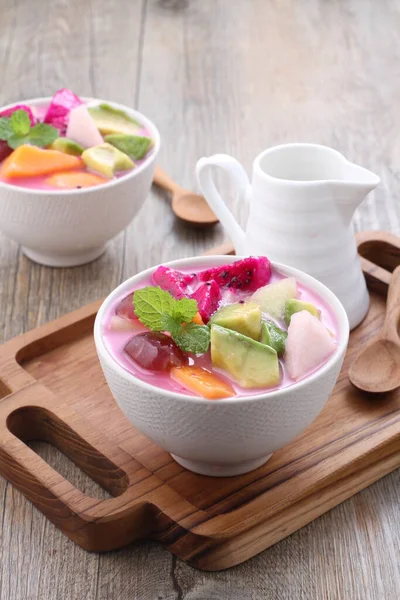 Fruit Soup Soup Prepared Using Fruit Main Ingredient Can Served — Stock Photo, Image