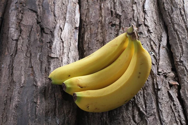 나무껍질 바나나 — 스톡 사진