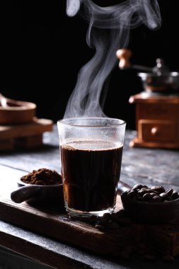 Kahve kavrulmuş kahve çekirdeklerinden yapılan bir içecektir. Koyu renkli, acı ve hafif asitli kahvenin öncelikle kafein içeriğinden dolayı insanlar üzerinde uyarıcı bir etkisi vardır. Sıcak içecekler için dünyadaki en yüksek satışa sahip yer..