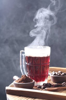 Kahve kavrulmuş kahve çekirdeklerinden yapılan bir içecektir. Koyu renkli, acı ve hafif asitli kahvenin öncelikle kafein içeriğinden dolayı insanlar üzerinde uyarıcı bir etkisi vardır. Sıcak içecekler için dünyadaki en yüksek satışa sahip yer..