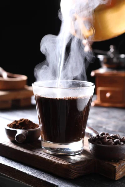 Ένας Κόκκος Καφέ Είναι Ένας Σπόρος Του Φυτού Coffea Και — Φωτογραφία Αρχείου
