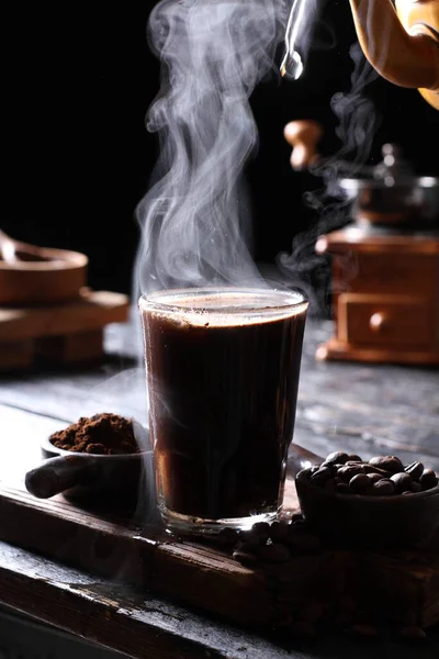 Καφές Είναι Ένα Ρόφημα Που Παρασκευάζεται Από Φρυγμένους Κόκκους Καφέ — Φωτογραφία Αρχείου