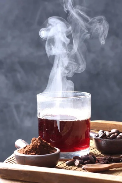 Καφές Είναι Ένα Ρόφημα Που Παρασκευάζεται Από Φρυγμένους Κόκκους Καφέ — Φωτογραφία Αρχείου