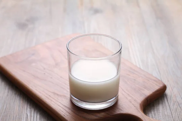 Glas Mjölk Ett Träbord — Stockfoto