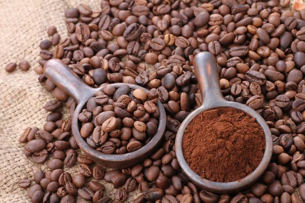 Tohumlu Öğütülmüş Kahve Çekirdeği — Stok fotoğraf