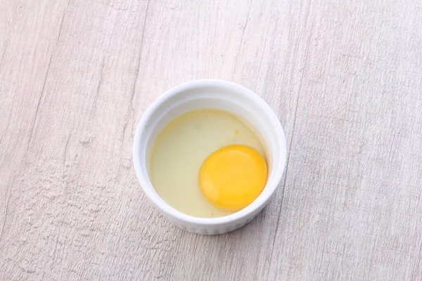 Зображення Сирого Яйця Яскравому Фоні — стокове фото