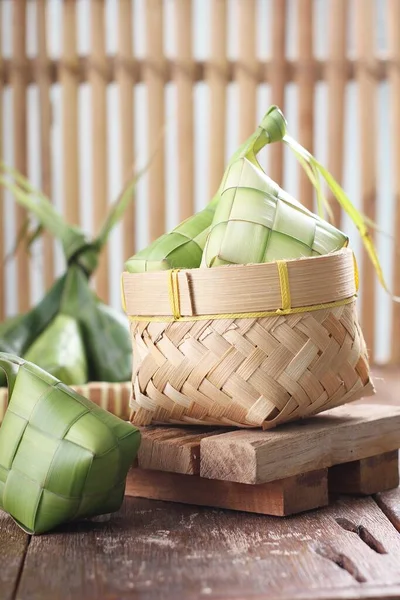 Traditionelle Thailändische Lebensmittel Auf Dem Markt — Stockfoto