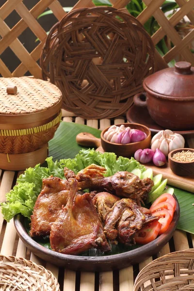 Тайский Стиль Питания Деревянном Столе — стоковое фото