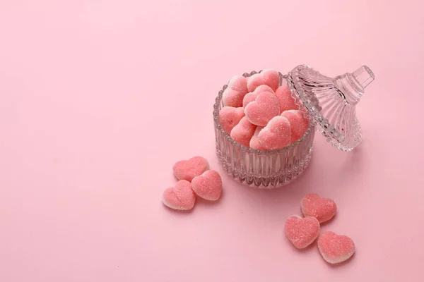 Ροζ Marshmallow Σχήμα Καρδιάς Παστέλ Φόντο Ημέρα Του Αγίου Βαλεντίνου — Φωτογραφία Αρχείου