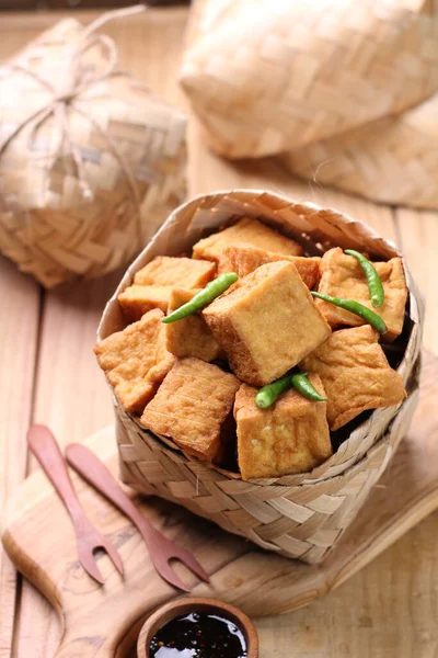 Gebratener Tofu Und Reis Mit Sauce — Stockfoto