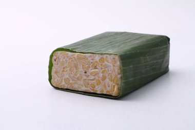 Beyaz arkaplanda sabun çubukları