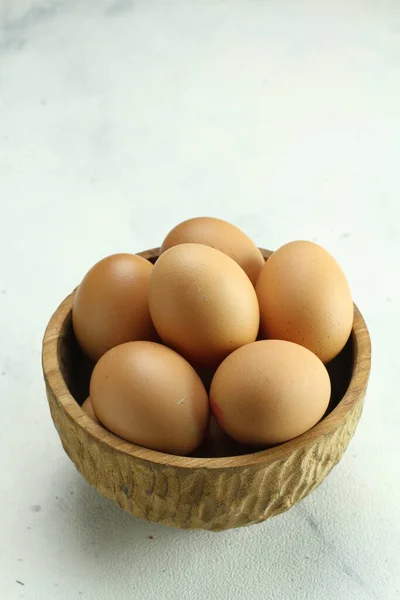 Kyckling Ägg Skål Vit Bakgrund — Stockfoto