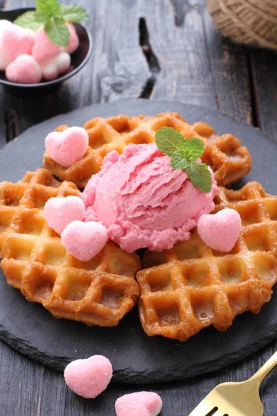 Ice Cream Fresh Berries Mint Wooden Background — Stock Photo, Image