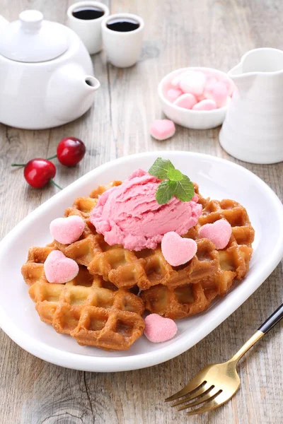 Delicious Homemade Waffles Raspberries Chocolate — Stock Photo, Image