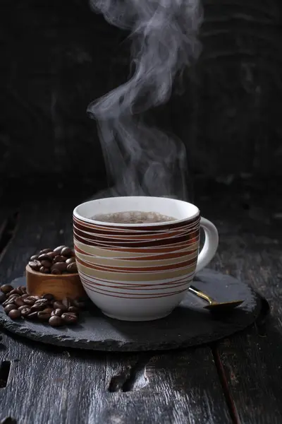 Ahşap Arka Planda Kahve Fincanı Çay — Stok fotoğraf
