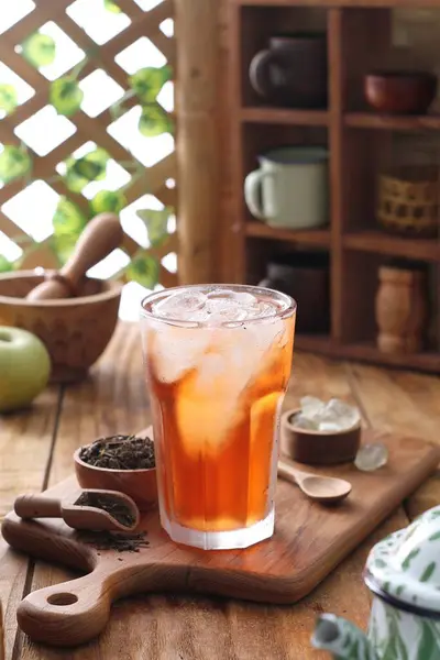 Chá Quente Com Fatia Limão Cubos Gelo — Fotografia de Stock
