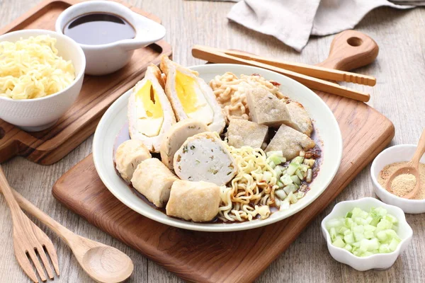 Korejské Jídlo Smažená Rýže Kuře Smažená Rýže Zeleninová Polévka — Stock fotografie