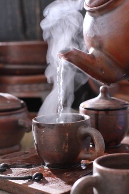 Mutfakta çay var. 