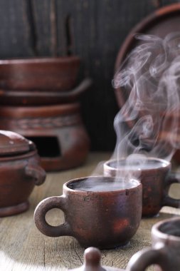 Eski moda çay fincanları 