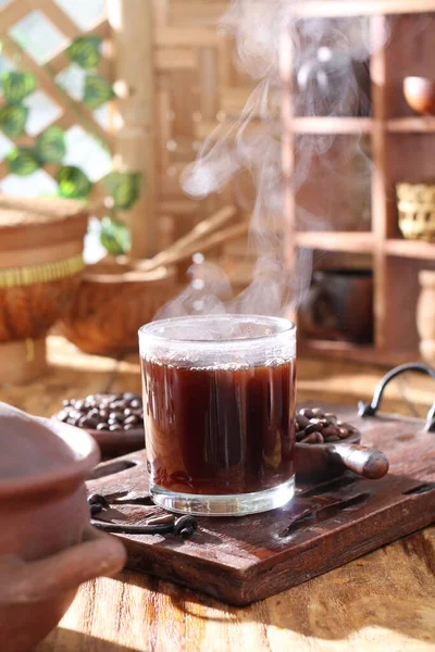 Горячий Кофе Чашке Горячий Напиток Деревянном Фоне — стоковое фото