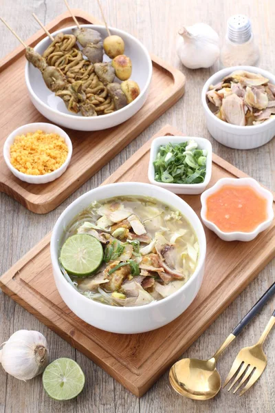 Asijská Polévka Kuřecím Masem Nudlemi Zeleninou Rýží — Stock fotografie