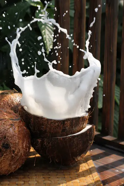 Kokosmilch Mit Frischen — Stockfoto