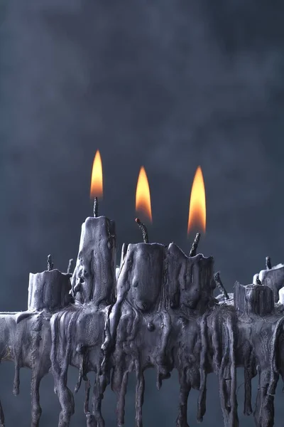 Brennende Kerzen Form Eines Leuchters — Stockfoto