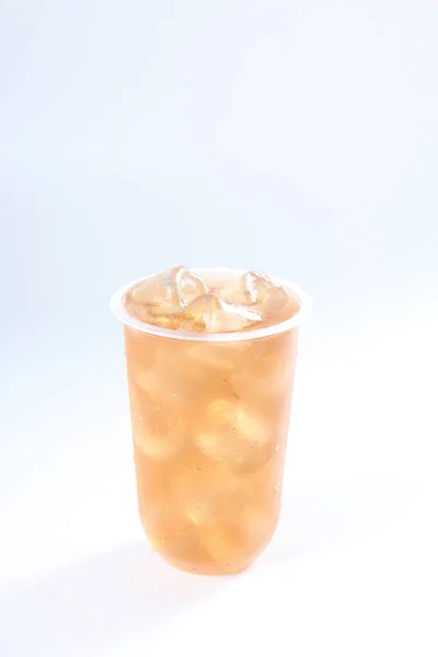 Кубик Льоду Склянці Чаю Ізольований Білому Тлі — стокове фото