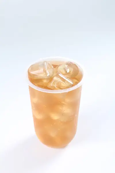 Холодний Напій Прозорій Чашці Льодом — стокове фото