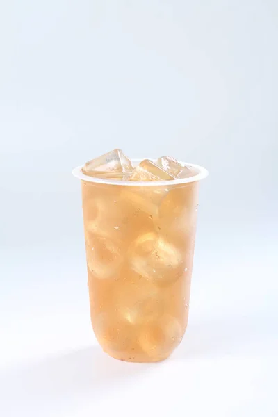 Льодовий Чай Скляній Чашці Білому Фоні — стокове фото