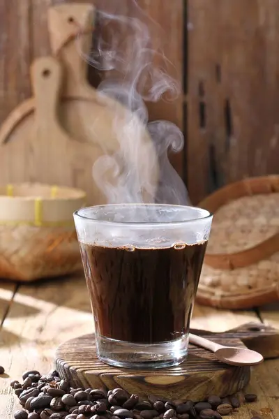Kávébab Kávébab Fából Készült Asztalon — Stock Fotó